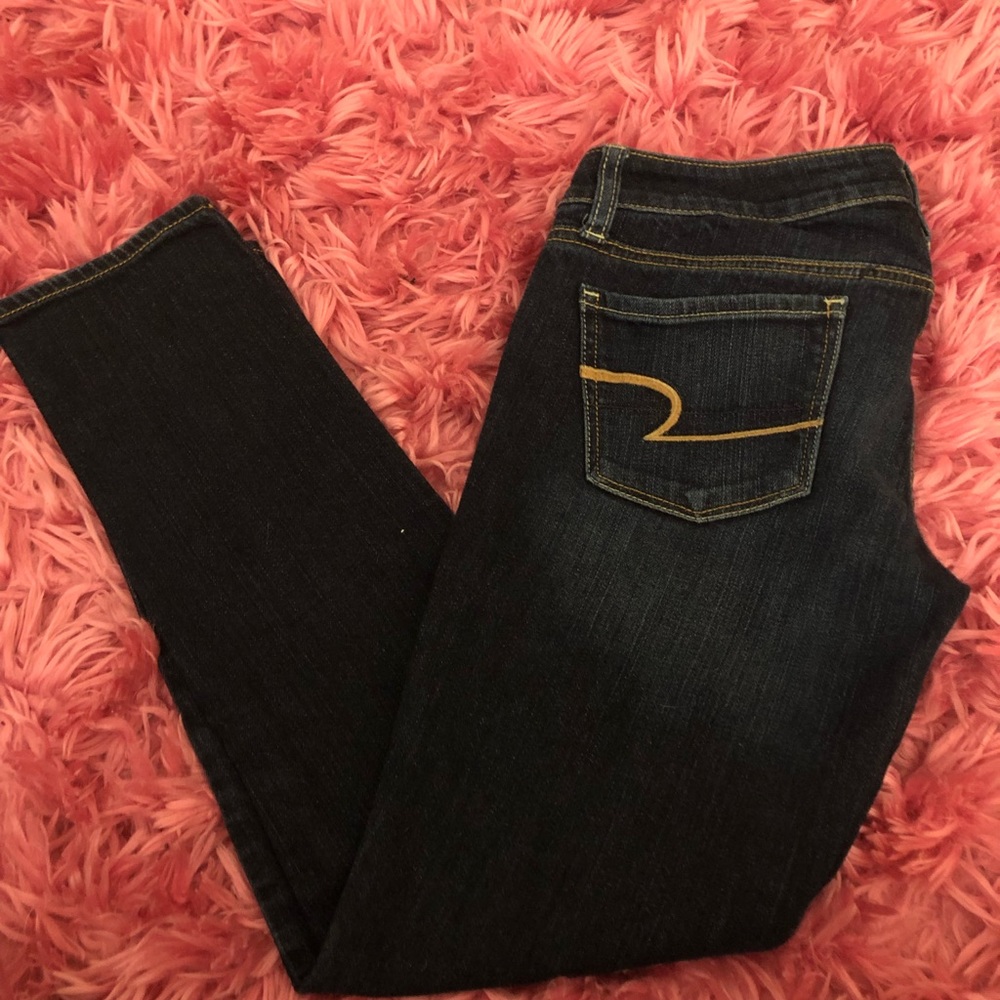 American Eagle Size 4 SHORT skinny Jeans